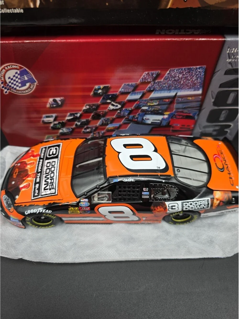 NASCAR 2003 Tony Stewart / 3 Doors Down 1:24 Diecast Limited Edition
